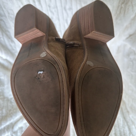 Suede boot with cut outs size 8 - Picture 3 of 3